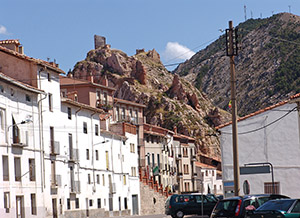 El Castillo de Montalbán, una aproximación arqueológica y documental